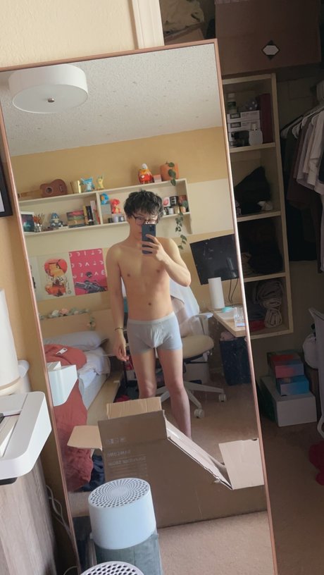 Nahá fotka uniklých OnlyFans od Sam Thai