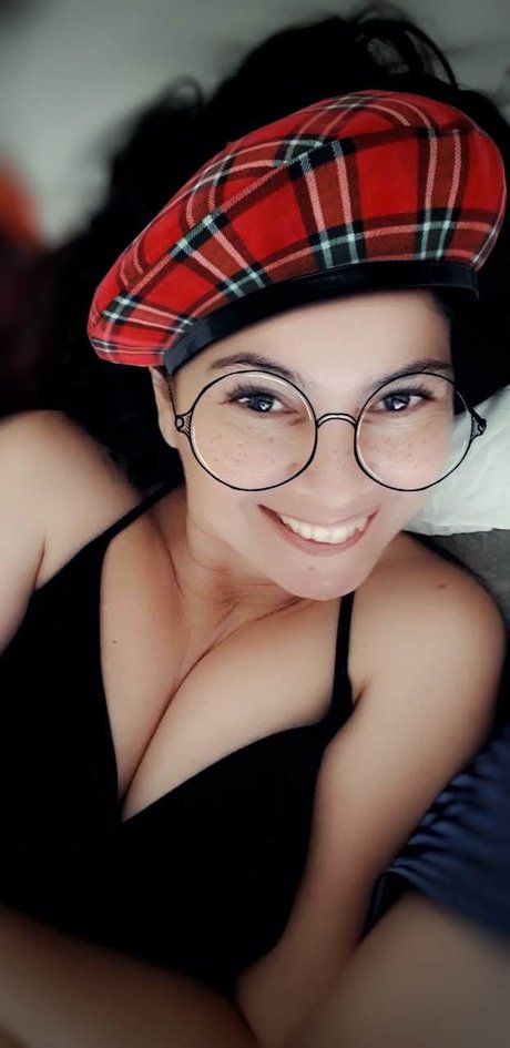Naakte gelekte OnlyFans-foto van Lilith Usagi