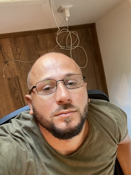 Naken lekkede OnlyFans-bilde av Stefan