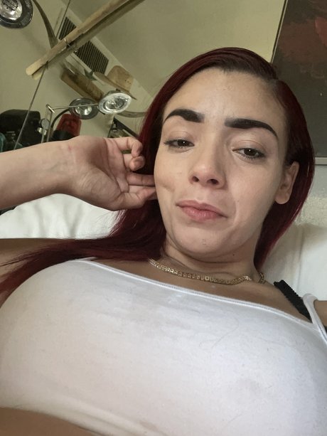 Naken läckt OnlyFans-bild av Naughtiesta