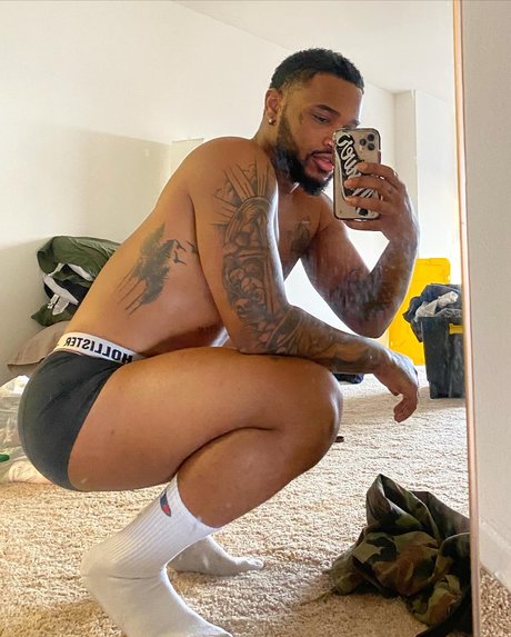 Nahá fotka uniklých OnlyFans od Kayisiah 