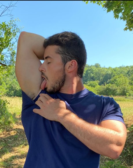 Nøgent lækket OnlyFans-billede af The Boy You Need From 9 To 11pm