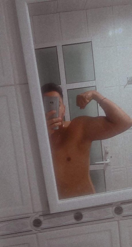 Alaston vuotanut OnlyFans-kuva Ivantrouble