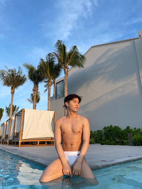 Alaston vuotanut OnlyFans-kuva Naimagazinebkk