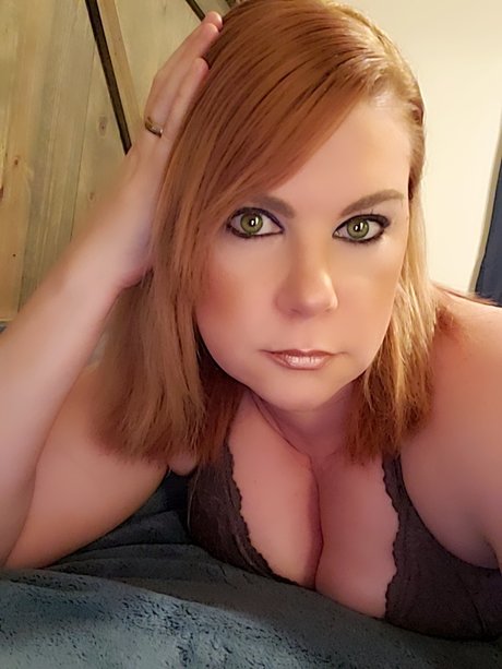 Naken lekkede OnlyFans-bilde av Melissa Hall