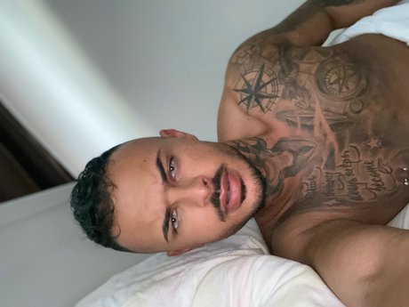 Naken läckt OnlyFans-bild av Albertoxxx