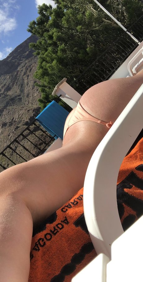 Nahá fotka uniklých OnlyFans od Chlo