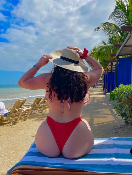 Обнаженная фотография утечки OnlyFans от Lolo