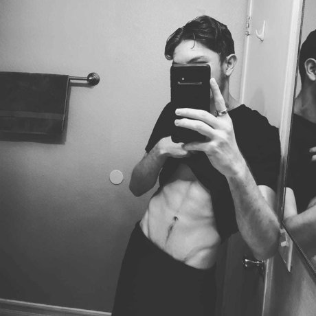 Обнаженная фотография утечки OnlyFans от Eddie Dubz