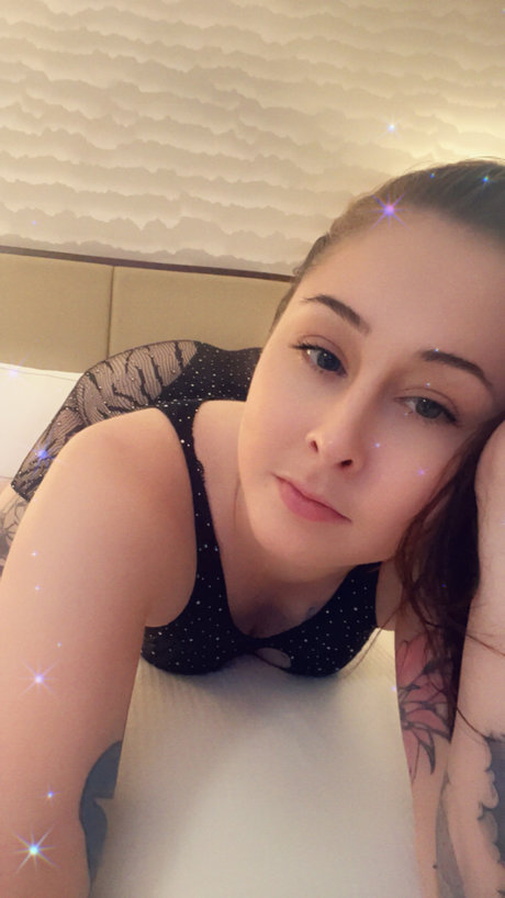 Naakte gelekte OnlyFans-foto van Nicole