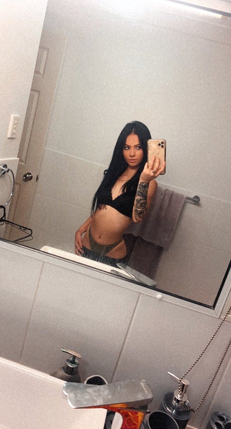 Phoebee69