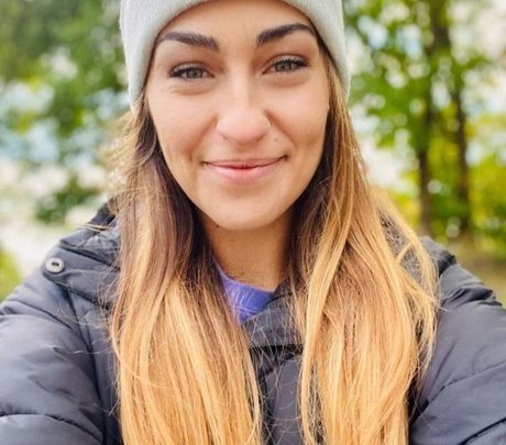Nahá fotka uniklých OnlyFans od Rachael Ann