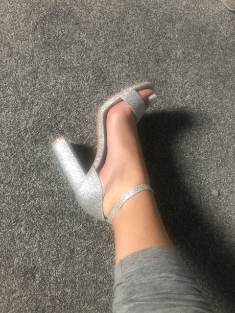 Naken läckt OnlyFans-bild av Cherry 