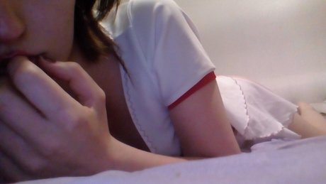 Naken lekkede OnlyFans-bilde av Petite Enfer