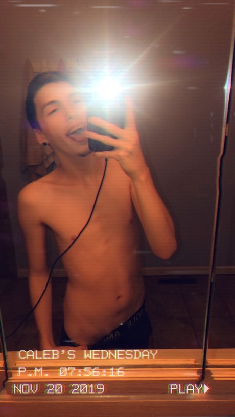 Foto nua vazada do OnlyFans de Caleb Chandler
