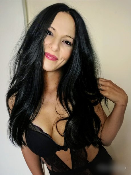 Alaston vuotanut OnlyFans-kuva Louisa