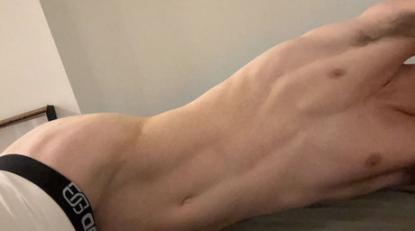 Naken läckt OnlyFans-bild av Joey Vip 