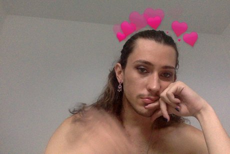 Naken läckt OnlyFans-bild av Elia 