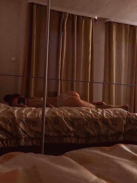 Alaston vuotanut OnlyFans-kuva Stacia