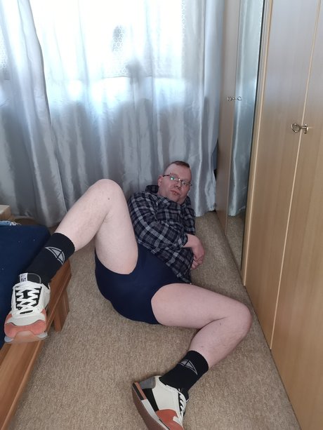 Naakte gelekte OnlyFans-foto van Daniyel 87