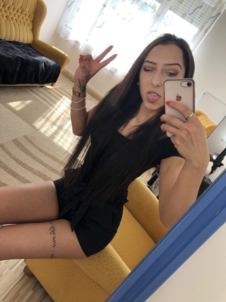 Обнаженная фотография утечки OnlyFans от Jennyfer