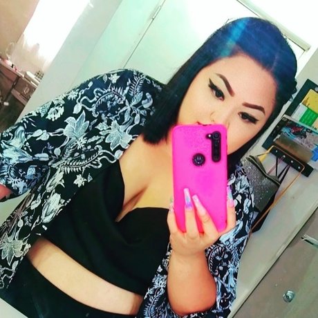 Naken läckt OnlyFans-bild av Roux