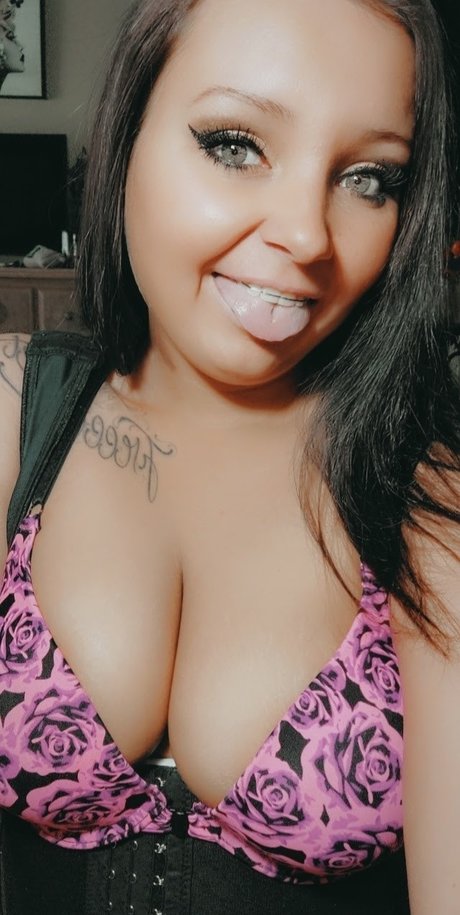 Naken läckt OnlyFans-bild av Princesspistol9