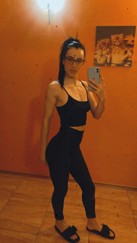 Nøgent lækket OnlyFans-billede af Brunetasexy
