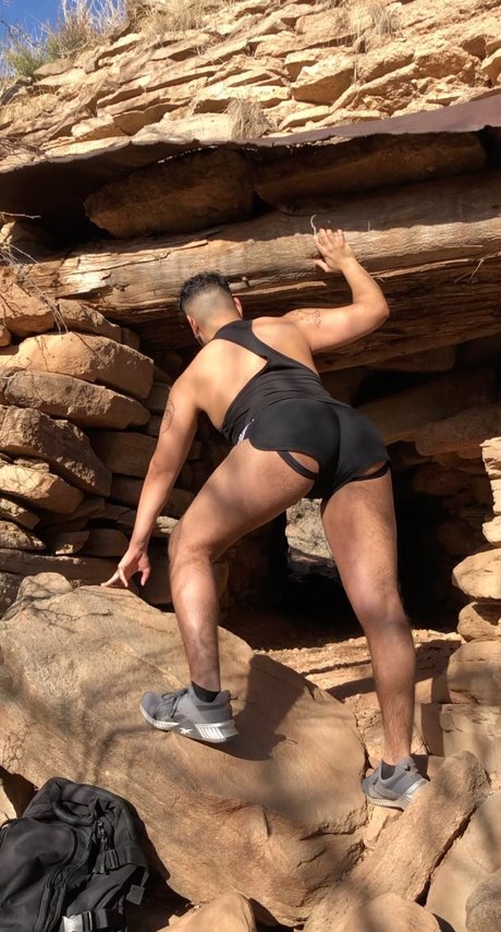 Alasti lekkinud OnlyFans-i pilt Angel 