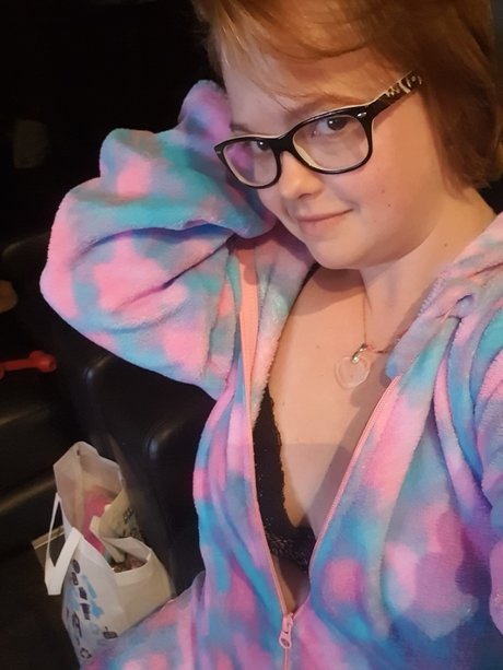 Обнаженная фотография утечки OnlyFans от Xxannekexx