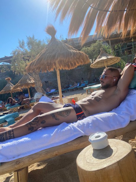 Naken lekkede OnlyFans-bilde av Thor