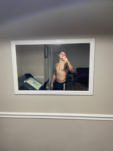 Foto nua vazada do OnlyFans de Brandon Knight