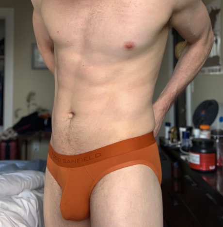 Naakte gelekte OnlyFans-foto van Titan Wild