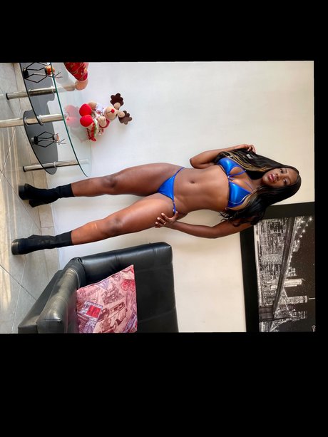 Foto nua vazada do OnlyFans de Tinikmacho