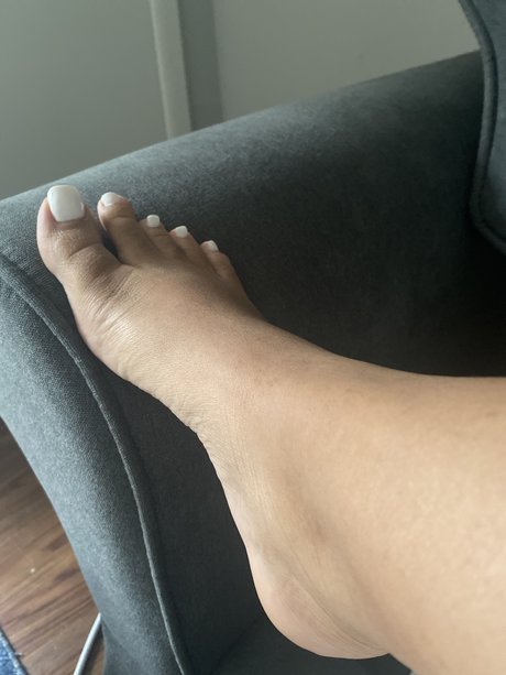 Naakte gelekte OnlyFans-foto van Tippytoes
