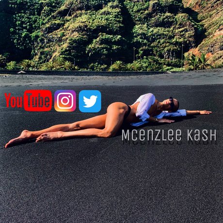 Nahá fotka uniklých OnlyFans od Mcenzlee Kash