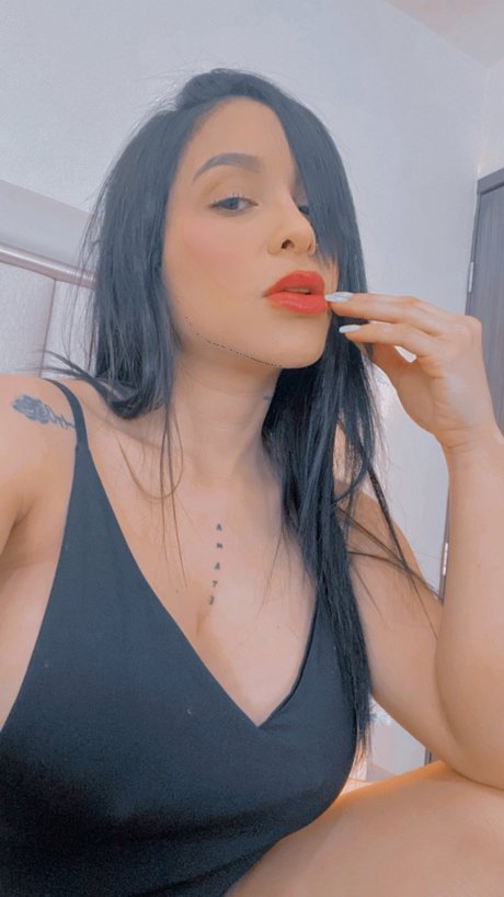 Обнаженная фотография утечки OnlyFans от Enverlynmorales