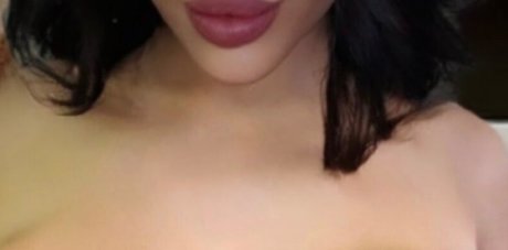 Naken lekkede OnlyFans-bilde av Natalie