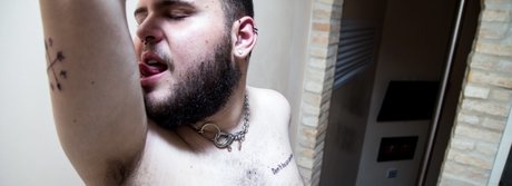Обнаженная фотография утечки OnlyFans от Schne  Bear