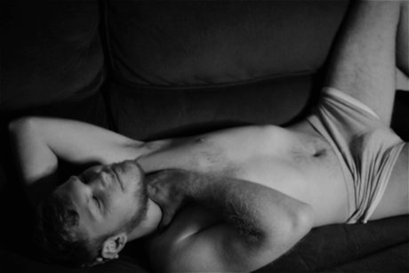 Naken läckt OnlyFans-bild av Mysterious Daddy