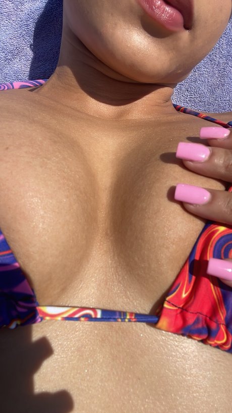 Nahá fotka uniklých OnlyFans od Goddess Amina