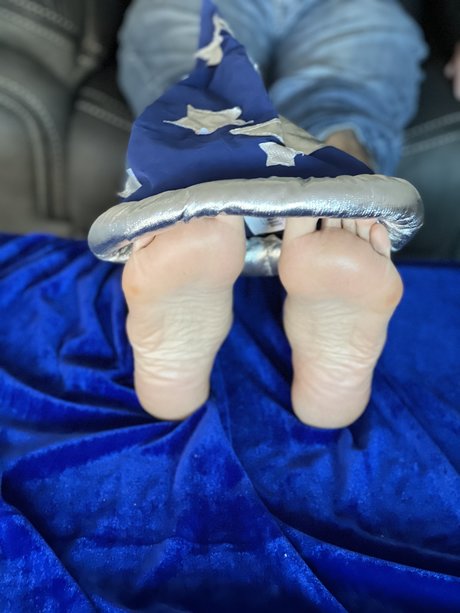 Magicalwizardfeet