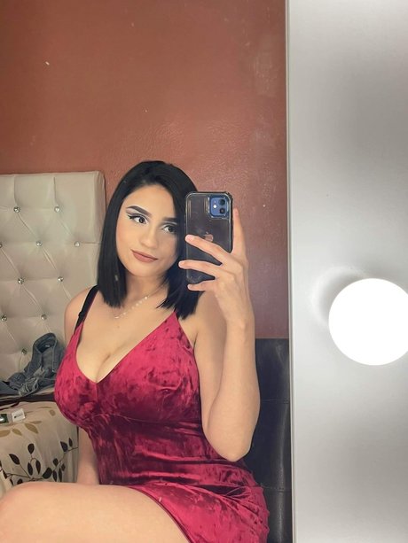 Naken läckt OnlyFans-bild av Jazmin Vzquez