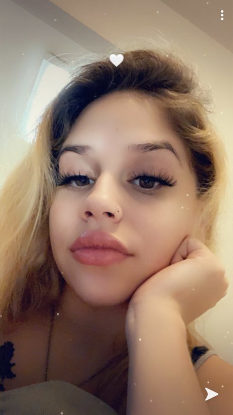 Foto nua vazada do OnlyFans de Pluto P 