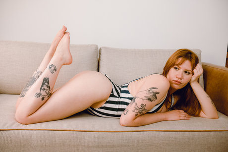 Naken läckt OnlyFans-bild av Sattine Free