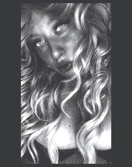 Naken läckt OnlyFans-bild av Kitty