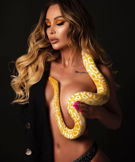 Naken läckt OnlyFans-bild av Olesya