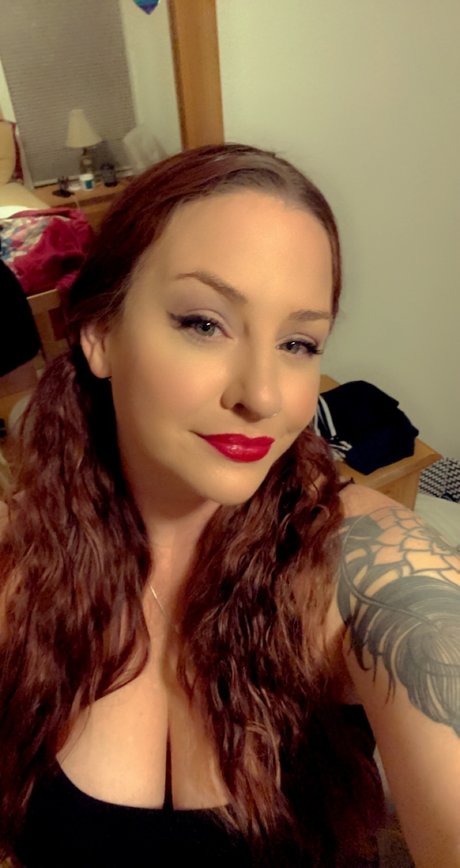 Naakte gelekte OnlyFans-foto van Seven512