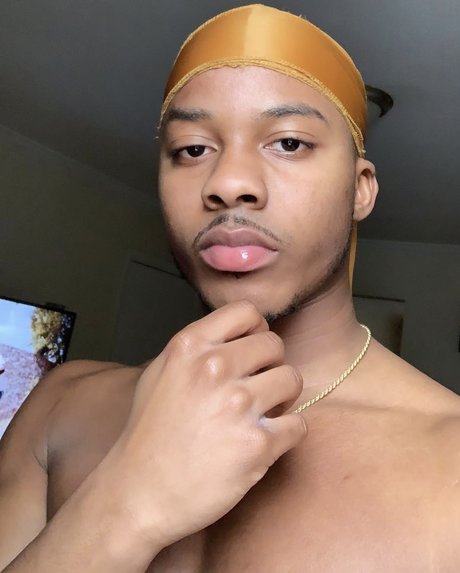 Foto nua vazada do OnlyFans de Tyler