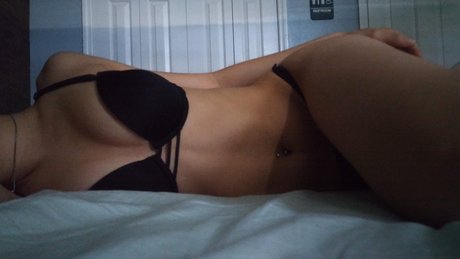 Nahá fotka uniklých OnlyFans od Peaches 